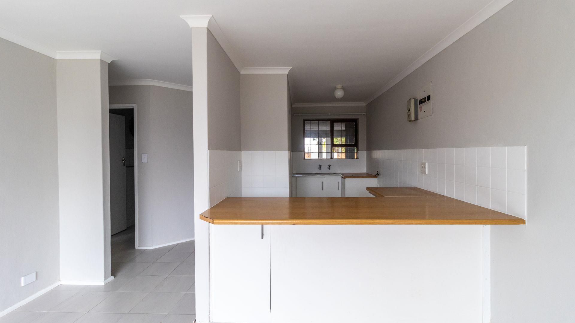 756935_9_Alison_Kitchen_1.jpg
