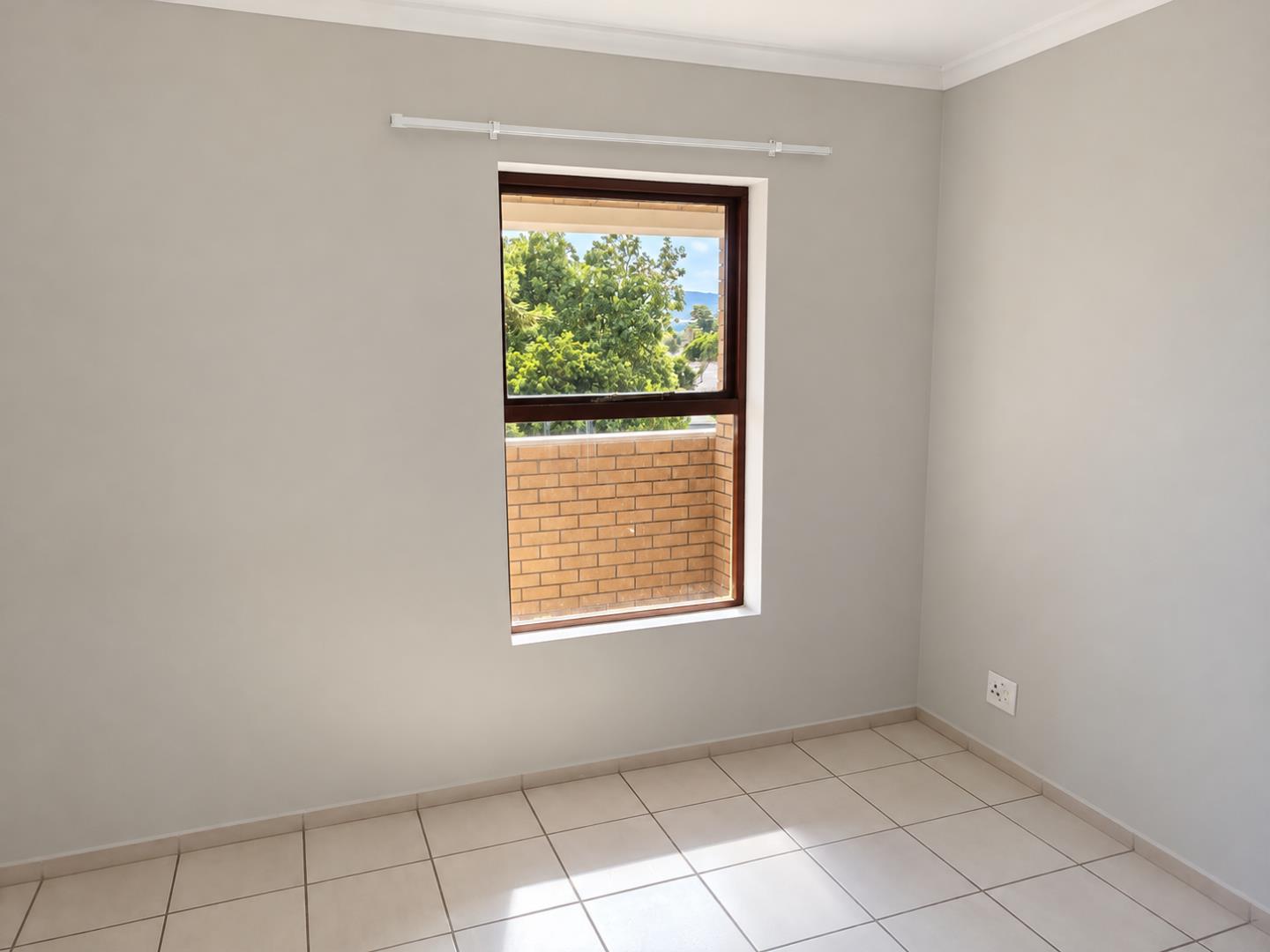 769852_Bright_Minimal_Room_with_Garden_View.png