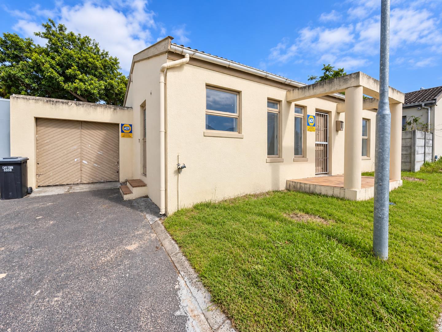 769853_Bright_Suburban_Home_Exterior.png